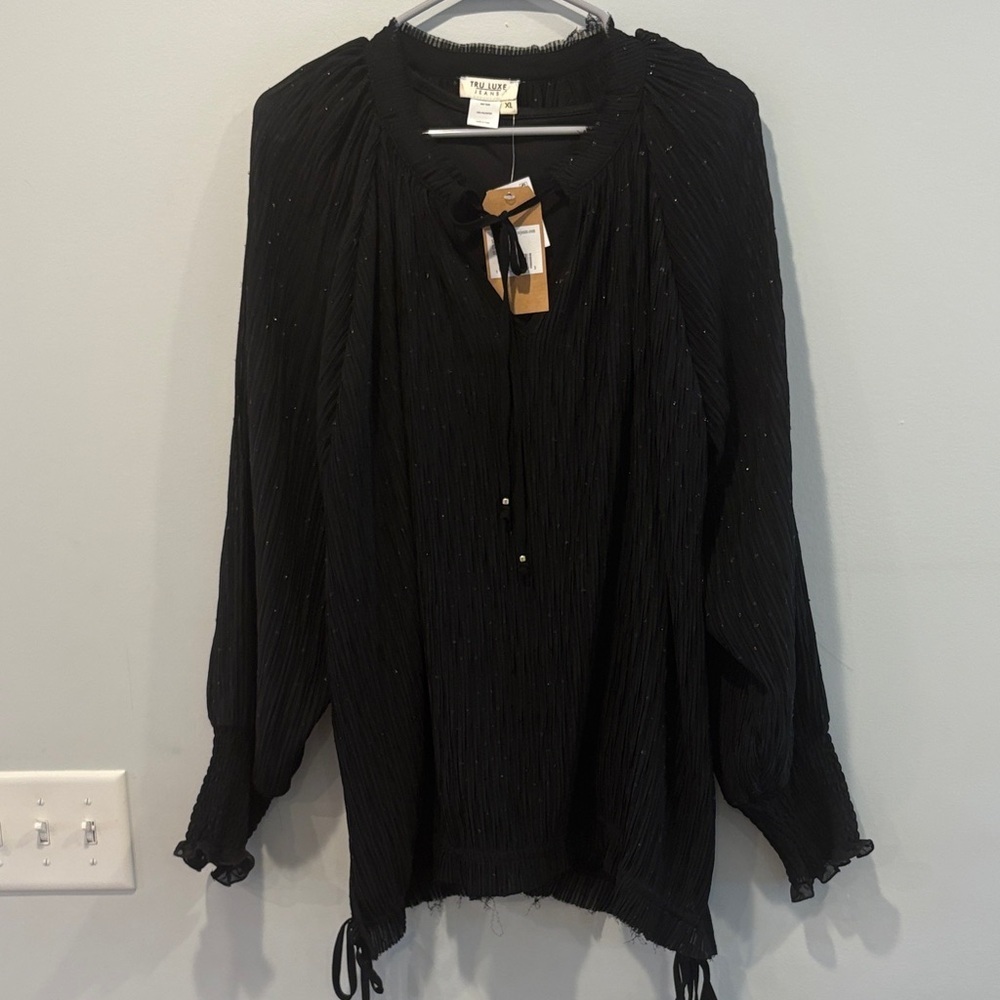 Tru Luxe Jeans Elegant Black Textured Blouse Over size, free people like